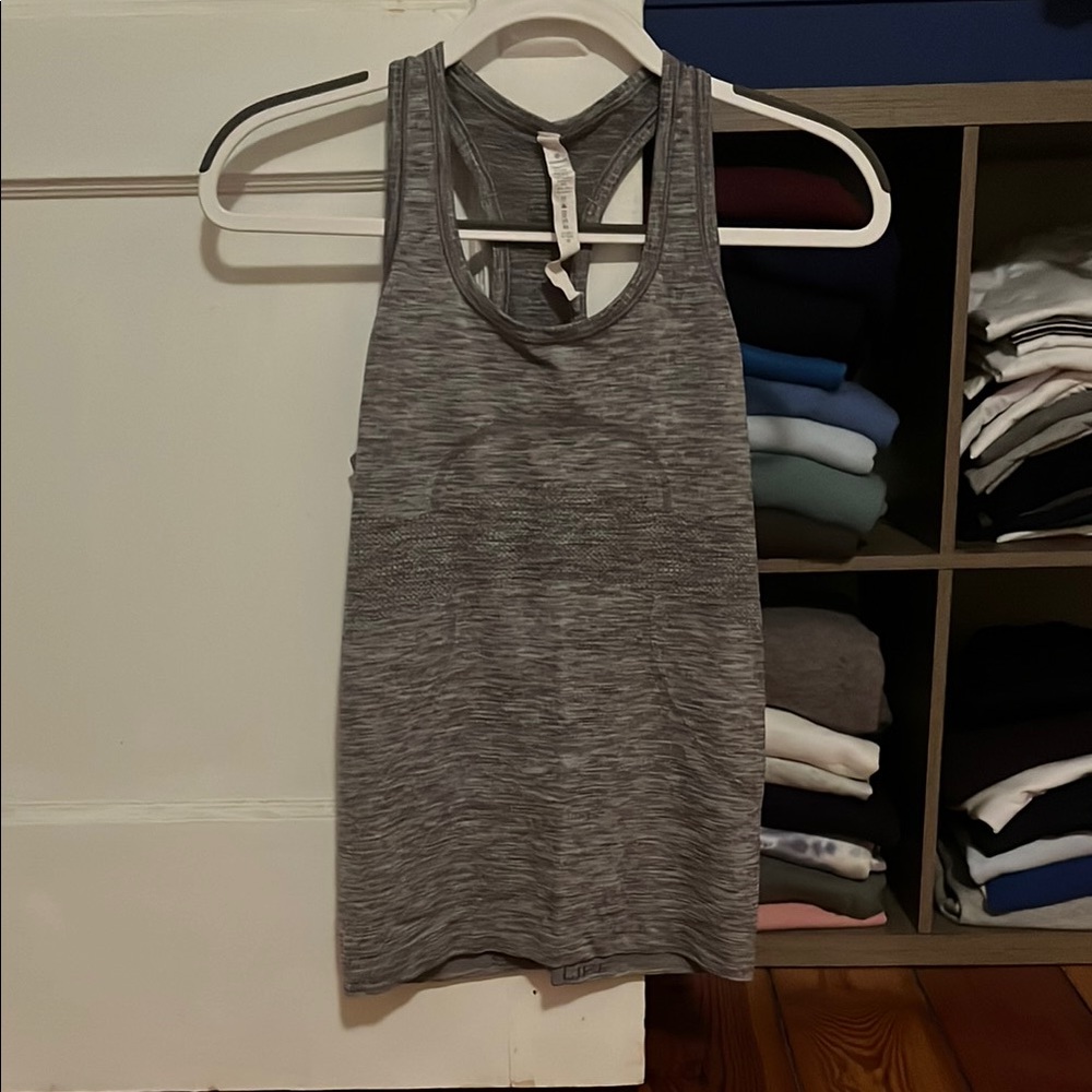 Lululemon Swiftly Tech Racerback Tank Top gray size 6